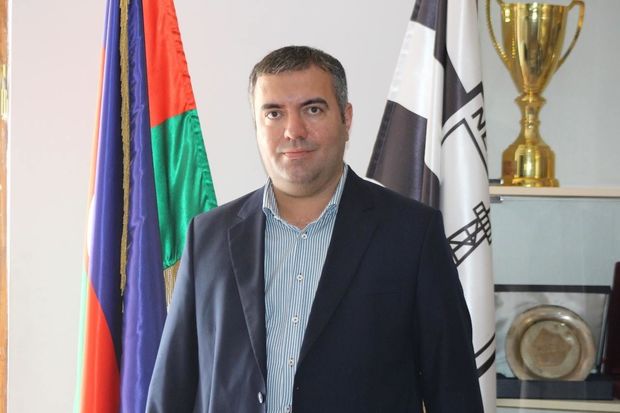 azerbaycanda-assosiasiyanin-vitse-prezidenti-istefa-verdi
